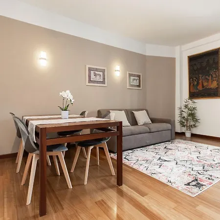 Nest Of Elegance - 5 Minuti Dalla Stazione -