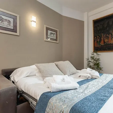 Nest Of Elegance - 5 Minuti Dalla Stazione - Apartment *