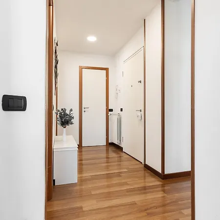 Nest Of Elegance - 5 Minuti Dalla Stazione - 公寓 斯培西亚