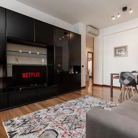 Nest Of Elegance - 5 Minuti Dalla Stazione - 公寓