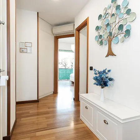 公寓 Nest Of Elegance - 5 Minuti Dalla Stazione - *